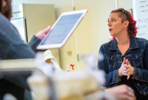 Instructor Elizabeth DeVisser ‘04