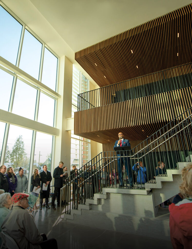 President Davis speaking at the science center ribbon cutting.