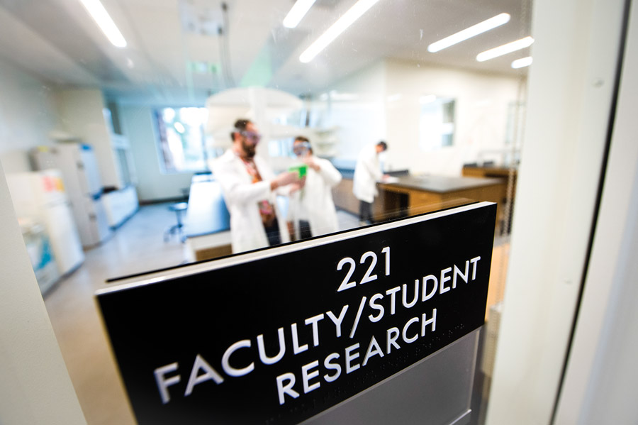 The faculty/student research sign.