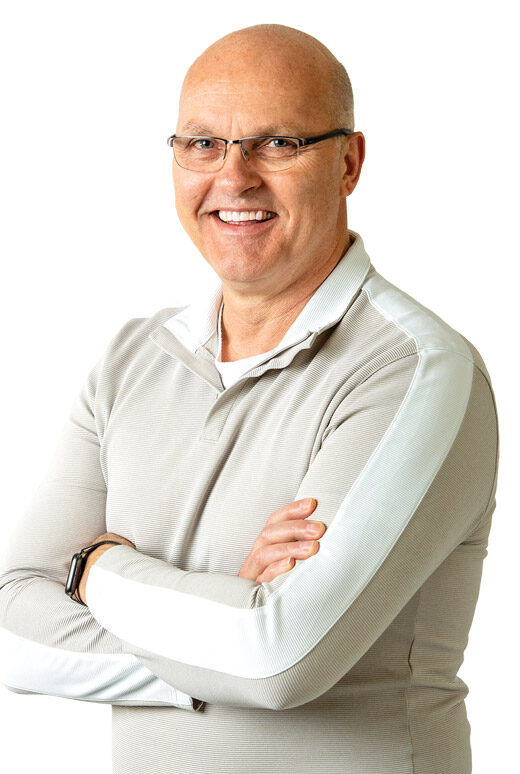 Portrait of Steve Hall '98.