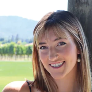 headshot of Anderson.