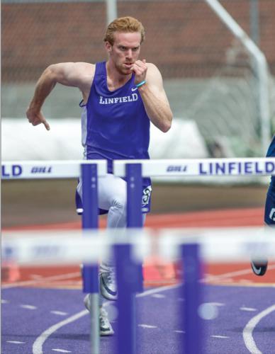 Keaton Wood ’20 prepares for the hurdles